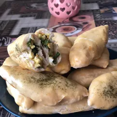 Пирожки с луком и яйцом