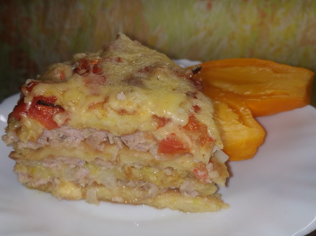 "Слоёный пирог" из кабачка и фарша