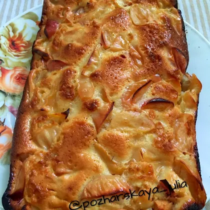 Шарлотка с яблоками