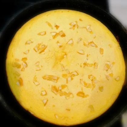 Творожно-апельсиновая запеканка на сковороде