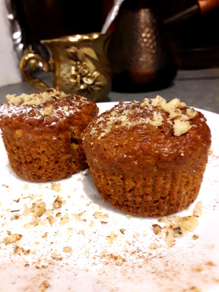 ΠΠΎΡΠΊΠΎΠ²Π½ΡΠ΅ ΠΌΠ°ΡΡΠΈΠ½Ρ Ρ ΡΠΎΠΊΠΎΠ»Π°Π΄ΠΎΠΌ ΠΈ Π³ΡΠ΅ΡΠΊΠΈΠΌ ΠΎΡΠ΅Ρ
ΠΎΠΌπ₯π«π§