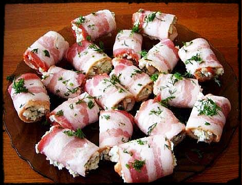 Рулетики из бекона с начинкой