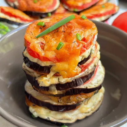 Запечённые баклажаны с творожным сыром и прованскими травами