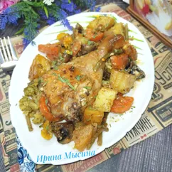 Куриные голени в духовке с овощами 