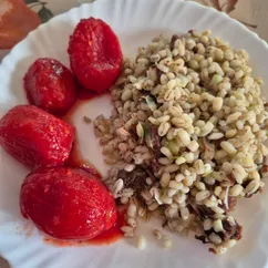 Перловка с тушёнкой