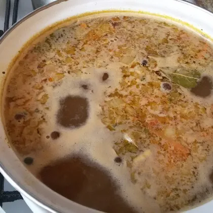 Гороховый суп с копчёным окорочком