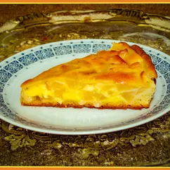 Apfelkuchen mit cidr. Яблочный пирог с сидром