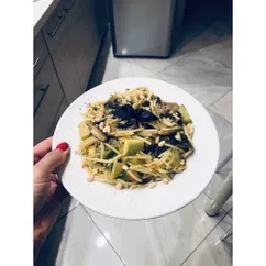 Паста с цукини и шампиньонами 🍝