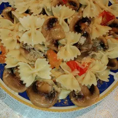 Бантики с грибами