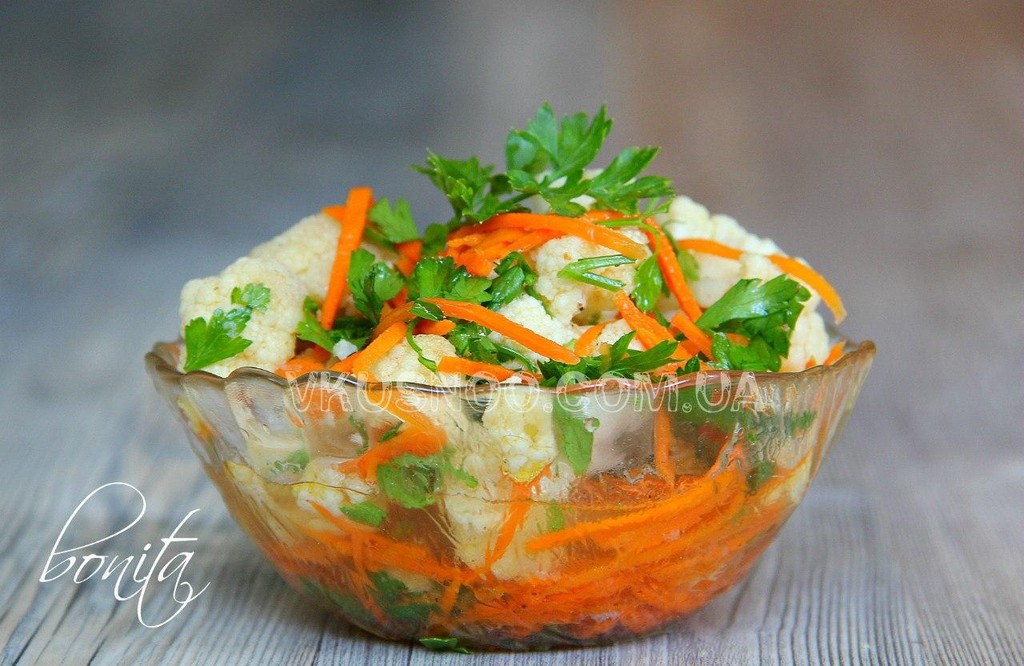 Салат из цветной капусты и моркови по-корейски