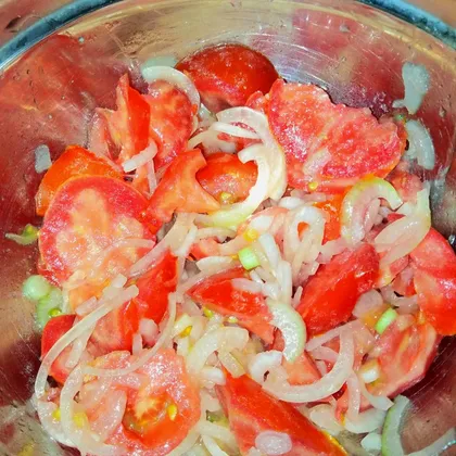 Шакароб по-фергански (салат к плову из помидоров и лука)
