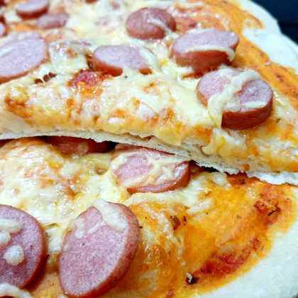 Домашняя пицца с сосисками