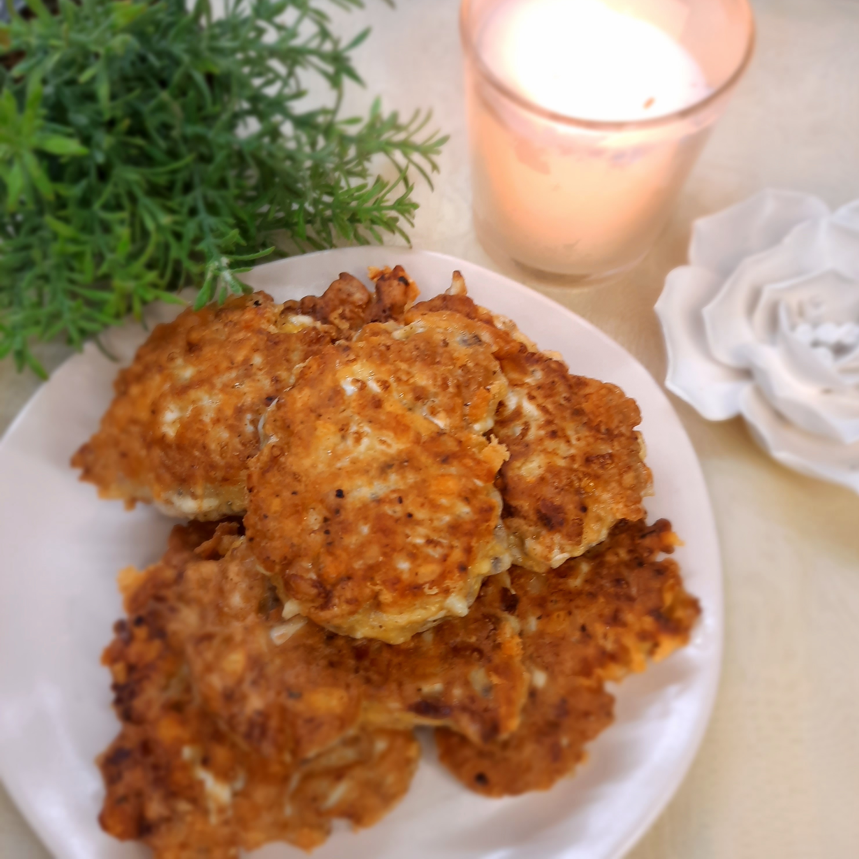 Пирожки ленивые с яйцом и сыром