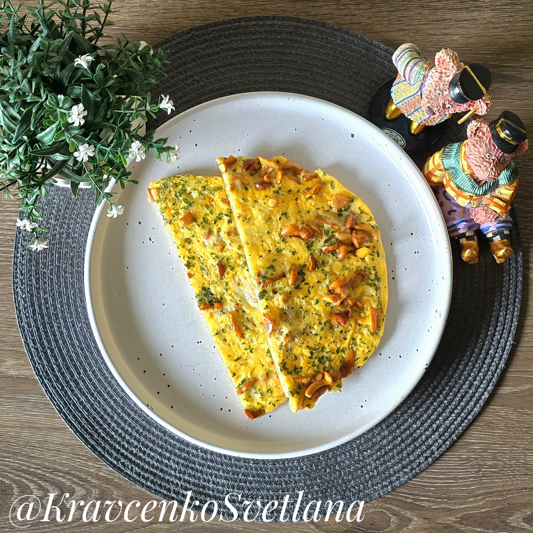 Омлет с лисичками