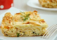 Пирог из лаваша с сыром и зеленью