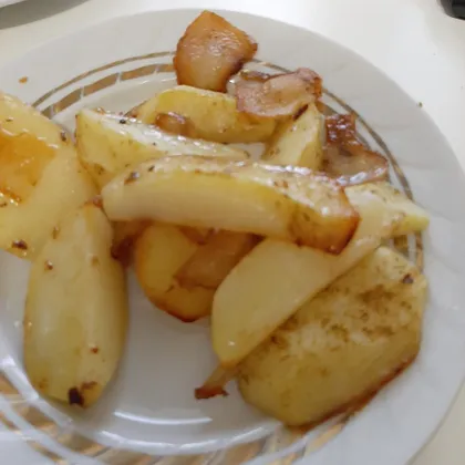 Картофель по-деревенски с салом в духовке
