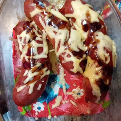 Колбаски пикник под сыром