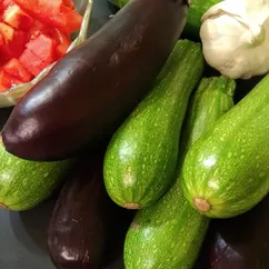 Запечённые овощи с фаршем🥕🍆🌶️🥦🍅