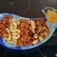 Орешки с медиком 🥜