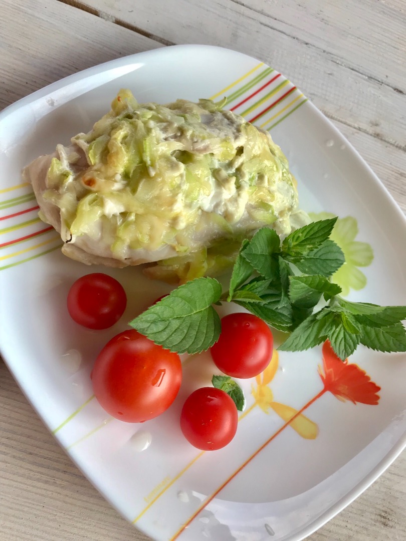 Куриное филе с кабачком