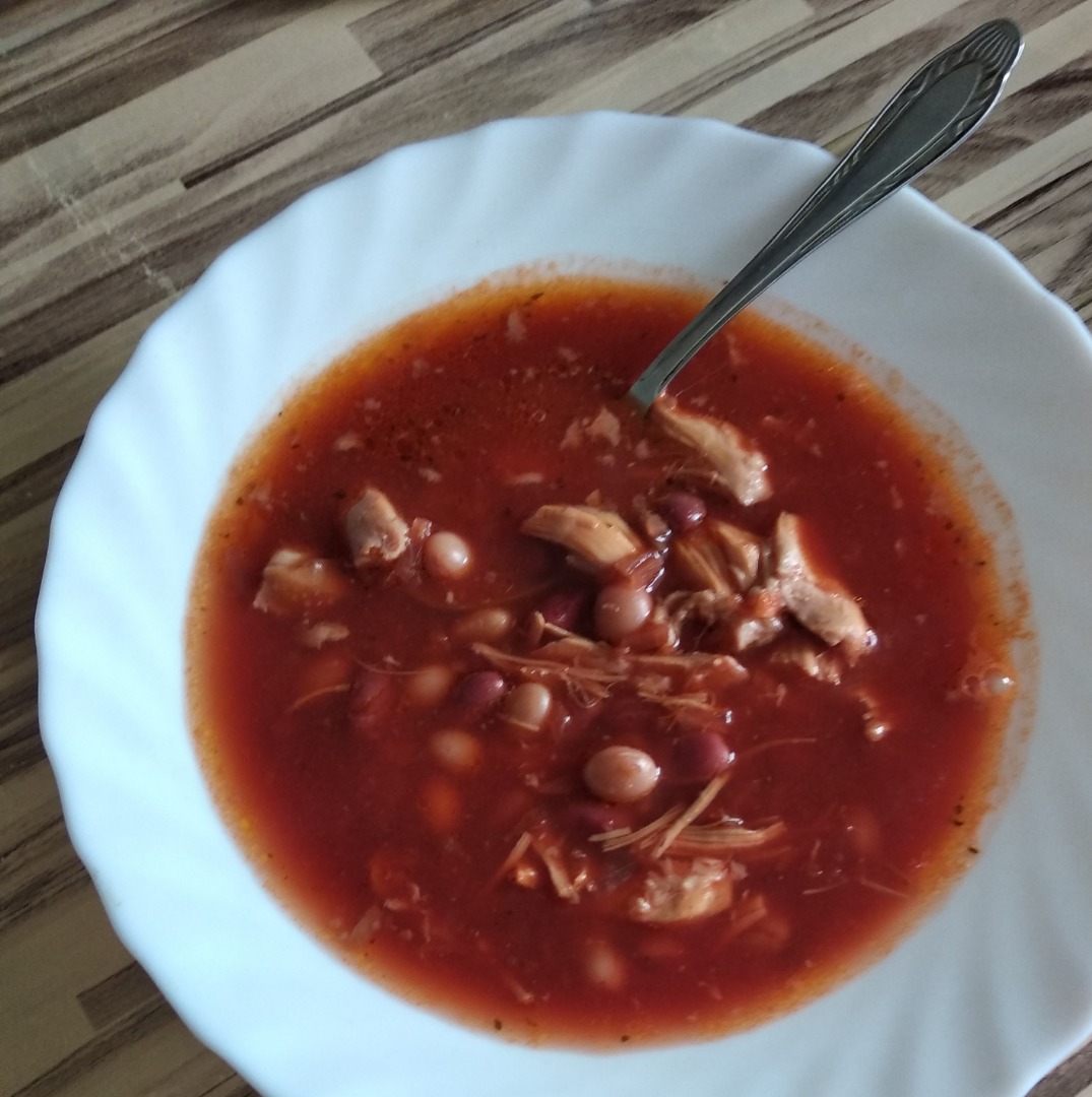 Рецепт: Суп с фасолью и шпинатом