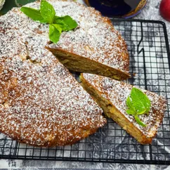 Медовый пирог с яблоками 