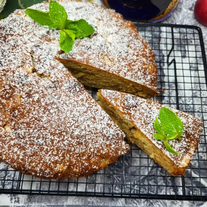 Медовый пирог с яблоками 