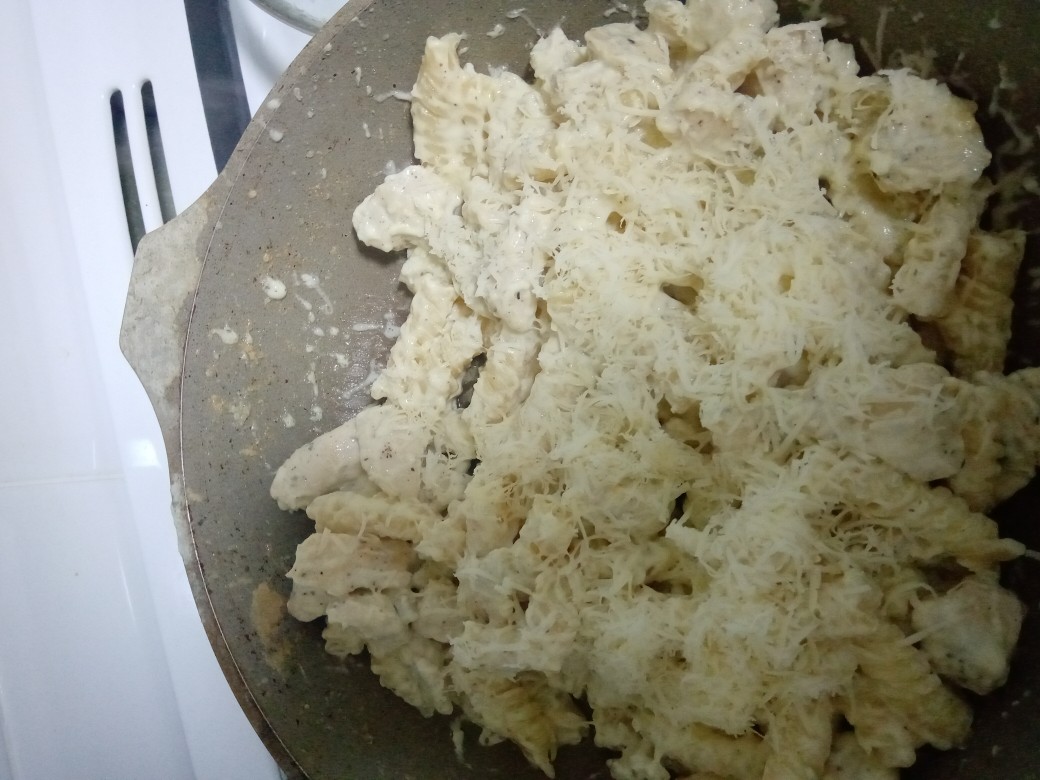 Сливочная паста с куриным филе