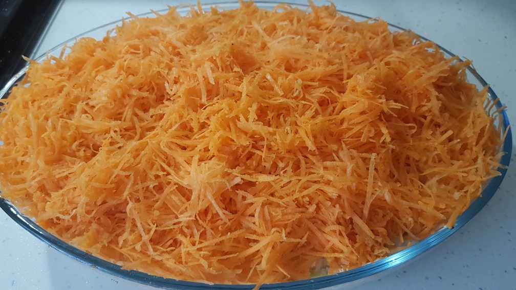 Салат с свежей морковью