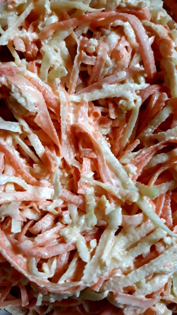 Морковный салат с зеленой редькой 🥕🥗