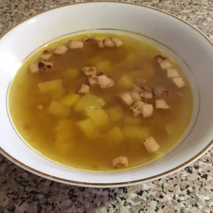 Гороховый суп с копчеными сосисками