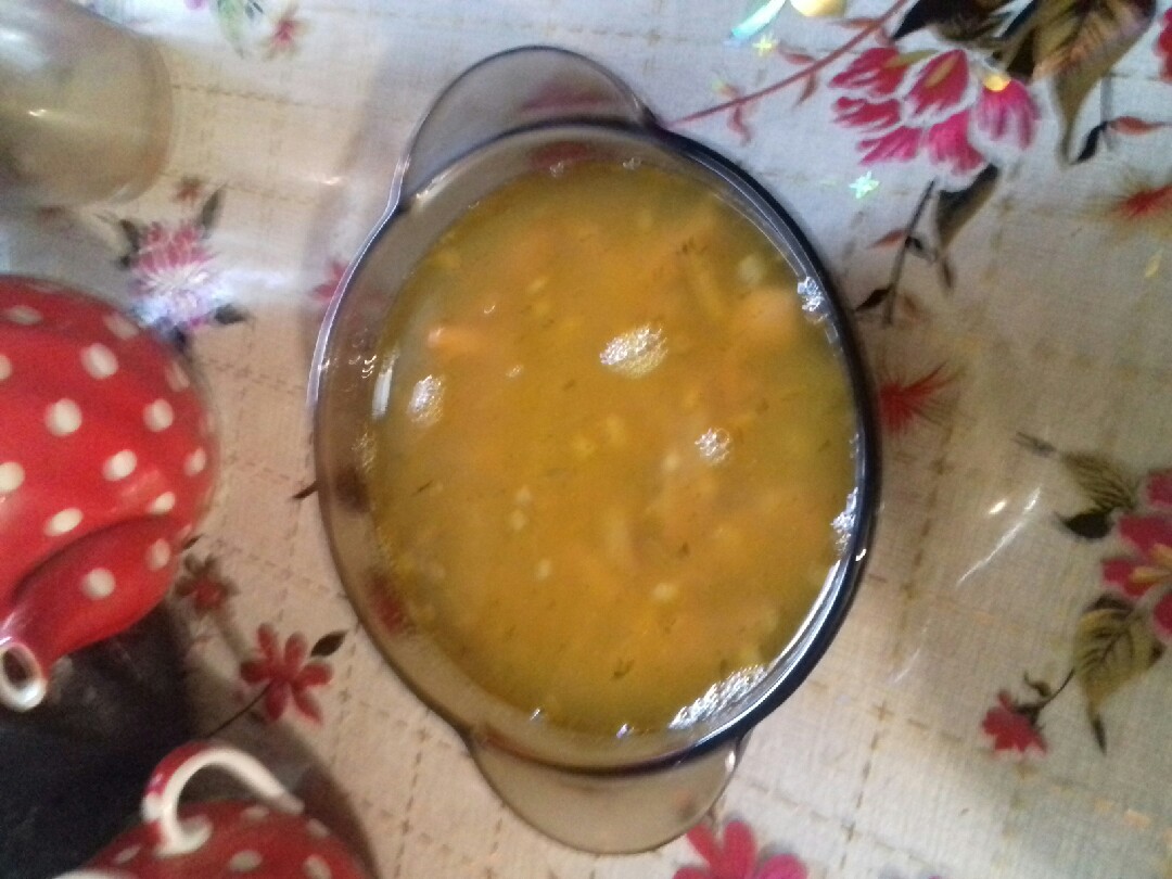 Рецепт: Гороховый суп с копчеными ребрышками - Без картошки