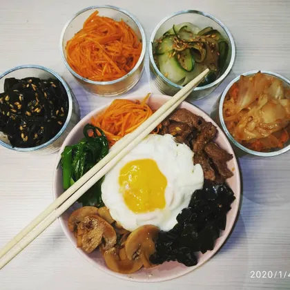 Пибимпап🔥- традиционное корейское блюдо