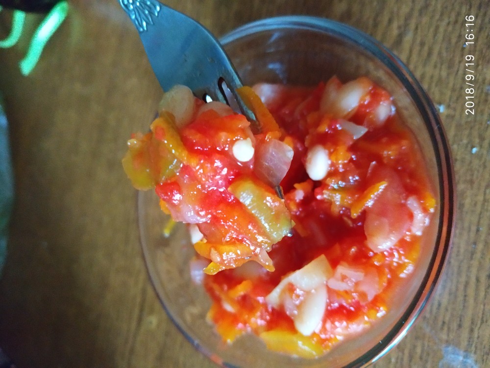 Салат с фасолью и помидорами - Пошаговый рецепт с фото. Салаты. Салаты с сыром
