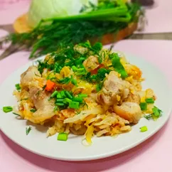 Капуста тушёная со свиной грудинкой и рисом в казане🥬