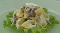 Салат картофельный с сельдью (3)