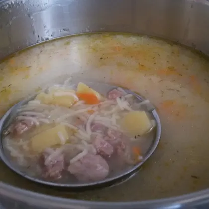 Суп из куриных желудков с вермишелью