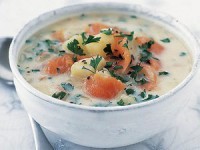 Сливочный суп с лососем в мультиварке