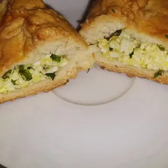 Пирожки с луком и яйцом