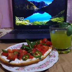 Быстрый и очень вкусный бутерброд 🍅