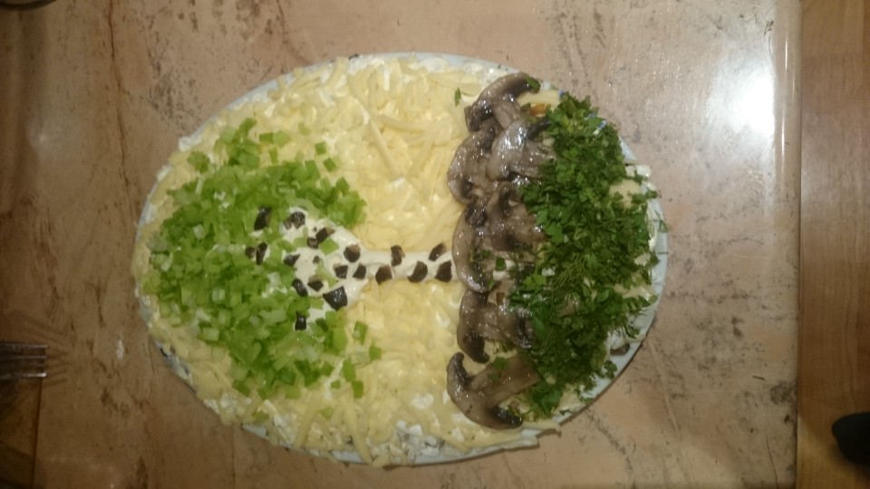 Рецепт и украшение салата «Березка» с курицей и грибами пошагово с фото