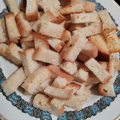 Сухарики из белого хлеба