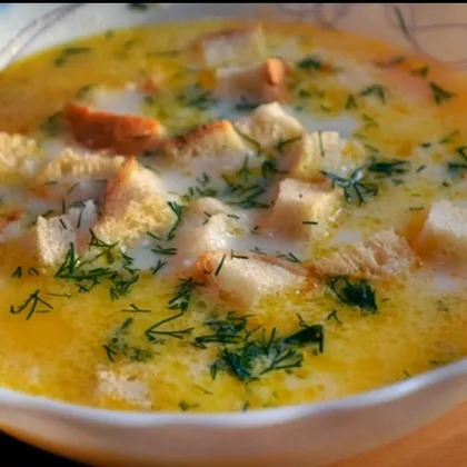 Сырный суп с копчеными колбасками
