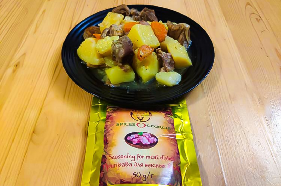 "Жаркое из свиной рульки с картофелем"