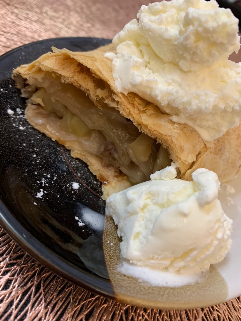 «Яблочный штрудель»