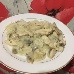 Сливочная курица с грибами 🍄