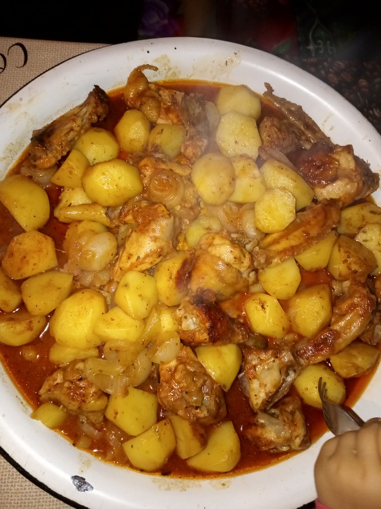 Курица с картошкой в рукаве