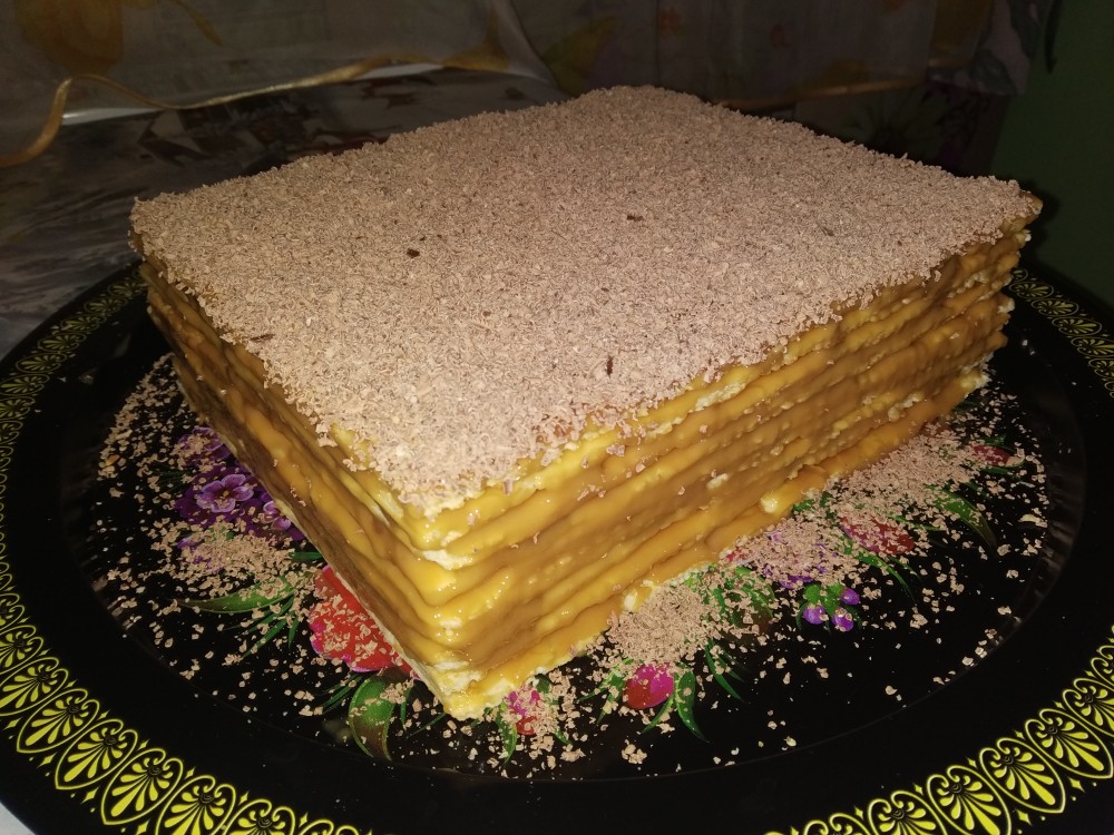 Торт слоеный наполеон со сгущенкой и маслом