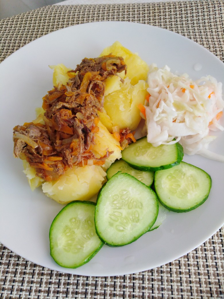 Тушёная дичь с овощами