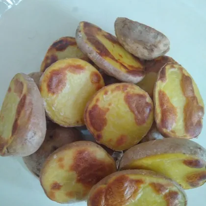 Картошечка запечённая 'Мамин рецепт'